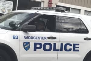 Woman Screams For Help, Robs Good Samaritan In Worcester: Police