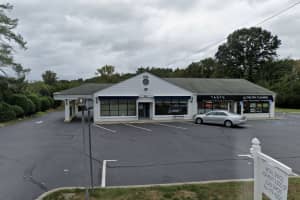 Starbucks Looks To Open New Store On Busy Roadway In Westchester