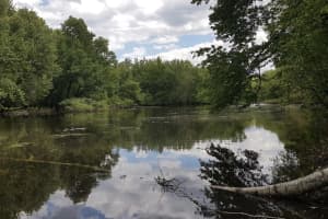 Man's Body Found In Connecticut River In Northampton