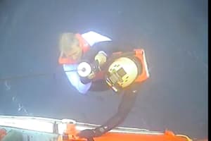 WATCH: Coast Guard, Good Samaritan Rescue 6 Jersey Shore Boaters