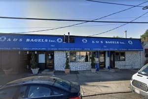 This Eatery Serves Up Best Bagels On Long Island, Voters Say