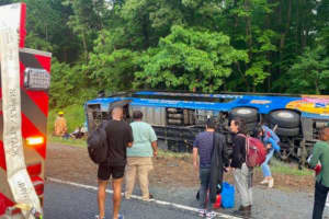 Megabus Carrying 47 Passengers Overturns On I-95 In Maryland