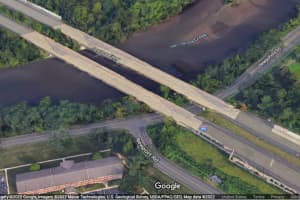Man Jumps 30 Feet Into Creek After Five-Car Crash On I-95 In Bucks: Report