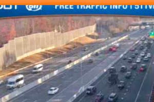 I-395 Crash Jams Traffic For 4 Miles In Fairfax County (DEVELOPING)