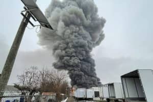 Firefighters Battle 6-Alarm Mattress Warehouse Blaze In Central Jersey