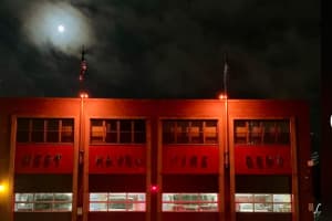 Landmark Buildings Will Glow Red In Honor Of Fallen Heroes