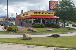 16-Year-Old Shoots Stepdad In Stomach At PA Waffle House: Police