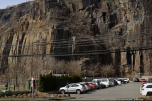 Cars Crushed By Rock Slide In North Bergen: Reports