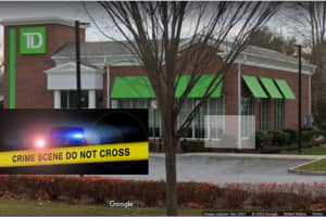 Suspect On Loose After Long Island Bank Robbery