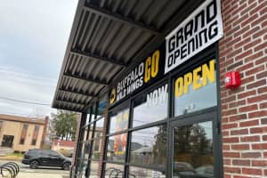 Buffalo Wild Wings Opens In North Jersey, Offering Free Wings For A Year