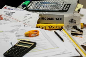 PA Residents Who Use Tax Prep Companies Could See Delayed Stimulus Checks