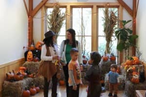 'Hoot & Howl' At Darien Nature Center's Annual Halloween Event