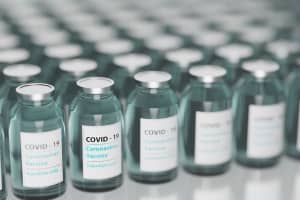 COVID-19: NY Pharmacies To Refund Patients For Vaccine Fees