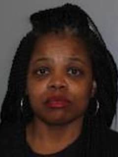 Mount Vernon Woman Charged With DWI After Mercedes Vehicle Violations Stop