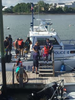 Two Pulled From Water After Boat Hits Rock, Sinks In Hudson Valley