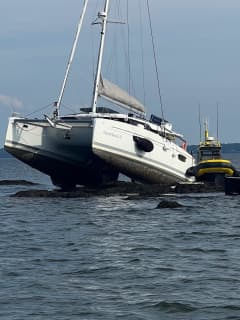 On The Rocks: Vessel Becomes Stuck In Long Island Sound Off Rye Coast