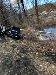 Multiple Injuries In I-87 Crash As All Three Vehicles Involved Roll Down Embankment