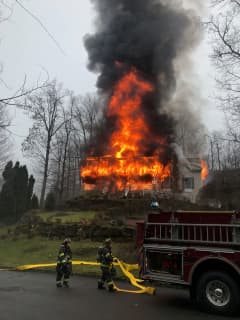 UPDATE: Fire Engulfs Wayne Home, Investigators Probe Cause