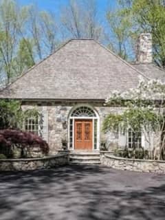 Singer/Songwriter Cyndi Lauper Drops The Price On Her Stamford Home