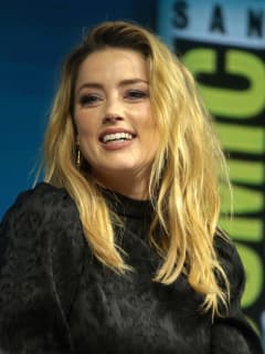 Amber Heard Spotted Grocery Shopping In The Hamptons, Report Says