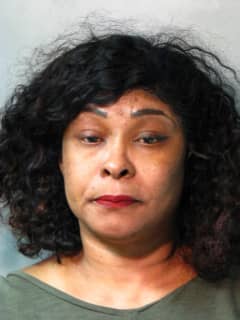 Nassau Assisted Living Facility Worker Struck Woman In Face, Police Say