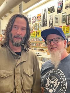 Keanu Reeves Spotted Shopping In Pennsylvania With Dogstar Bandmates