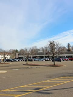 Fairfield Shopping Center Adds Two New Tenants