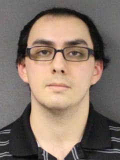 South Jersey Man Tried Luring Detective Posing As Teenage Girl Online, Prosecutor Says