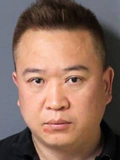 Leonia PD: PalPark Driver Stabs Passenger In Leg, Then Flags Down Ambulance