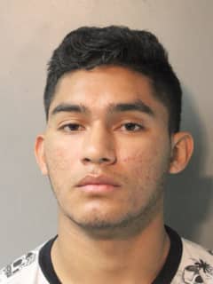 Mineola 18-Year-Old Accused Of Forcibly Touching Minor For Nearly 3 Weeks