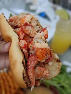 Suffolk County Seafood Restaurant Praised For "Wonderful" Lobster Rolls