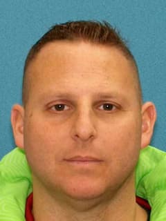 Cop Stalked Teen Girl, Sent Sexual Photos, Handcuffed Her On Jersey Shore: Prosecutor