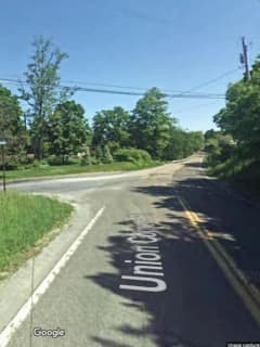 17-Year-Old Boy Killed After Car Crashes Into Tree In Hudson Valley
