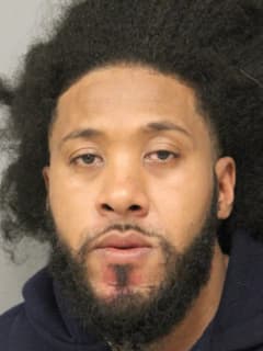 Alert Issued For Man Wanted On Grand Larceny Charge In Nassau County