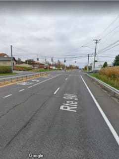 Man Walking On Route 9W Struck, Killed By Pickup Truck, Police Say