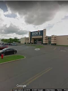 Bomb Threat Forces Evacuation Of Hudson Valley Mall