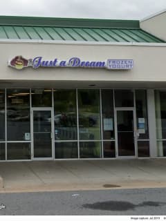Popular Frozen Yogurt Shop Shutters After More Than Decade In Lehigh Valley