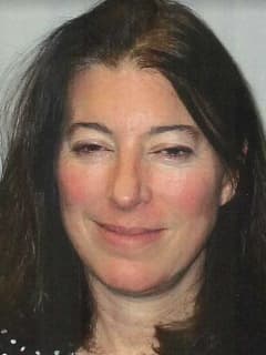 Missing Front Plate Results In DUI Charge For New Canaan Woman, Police Say