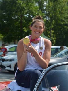 Community Welcomes Home Hudson Valley Olympic Gold Medalist