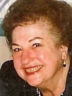 Louise R. Vian of Poughkeepsie, Former Assistant To Schools Chief, 89