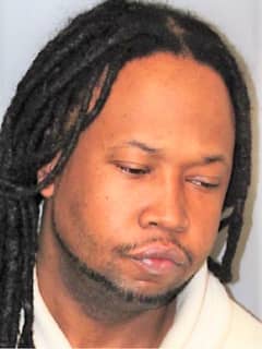 Newark Ex-Con Caught With 3,151 Heroin Folds, 455 Crack Vials, Gun Must Do 7½ Years In Fed Pen