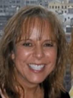 Janet Lynn Checca France Of Trumbull, Worked 30 Years At People's Bank, Dies At 53
