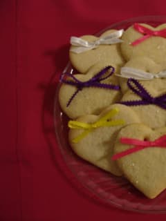 Decorate Valentine’s Day Cookies At Free Trumbull Event