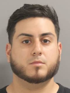 Man Left Children Alone In Car While He Visited Hicksville Massage Parlor, Police Say
