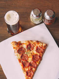 Best Pizza: 3 Hudson Valley Eateries Rank High On Yelp's Brand-New List Of Top 100 In US