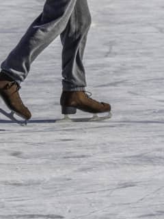 Take Ice Skating Classes For Adults In Bedford