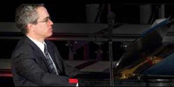Pianist Jonathan Faiman