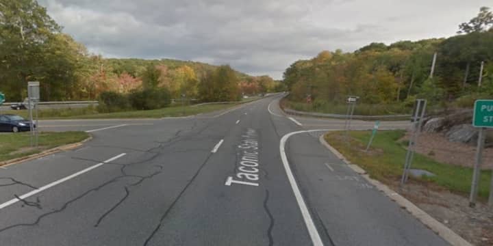 The Pudding Street crossing on the Taconic State Parkway in Putnam Valley, which is New York&#x27;s longest, and, some say, its most dangerous, road. The state is planning to build an overpass at the intersection.