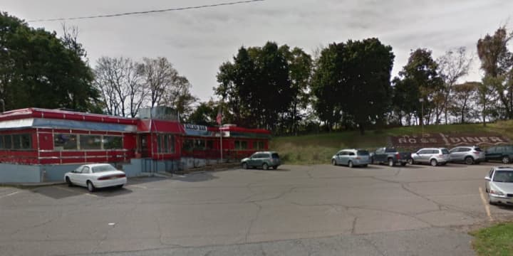 The Red Rose Diner on Route 22 is closing its doors Sunday, May 2 at 3 p.m., according to a post on its Facebook page.