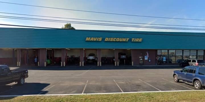 Mavis Discount Tire on Rt. 206 in Newton